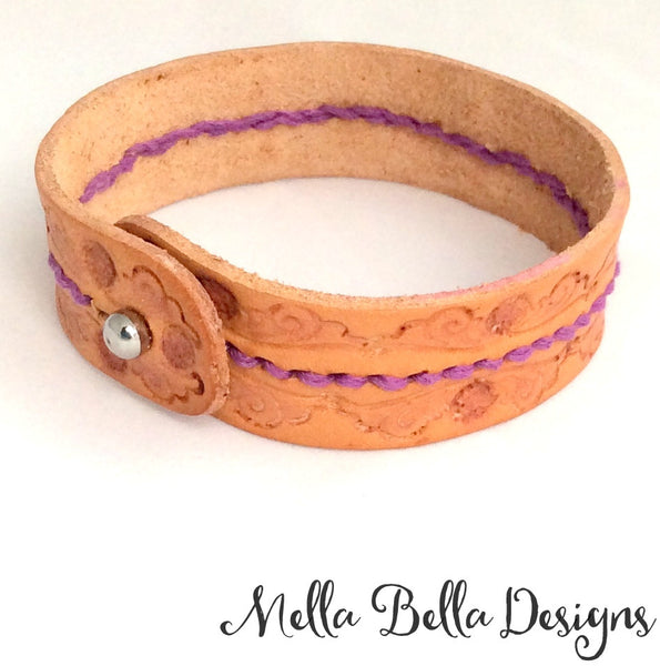 Embroidered leather bracelet (tan & purple)